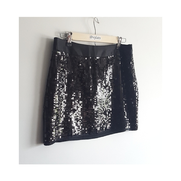 Express Dresses & Skirts - ▪︎Express▪︎Black Sequin Skirt